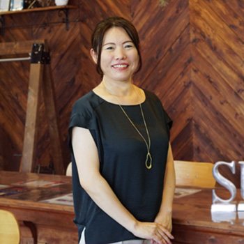 安部 真理